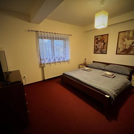 Pri Kastieli Zaturcie Maison d'hôtes Martin