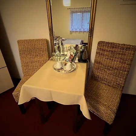 Penzión pre hostí Pri Kastieli Zaturcie