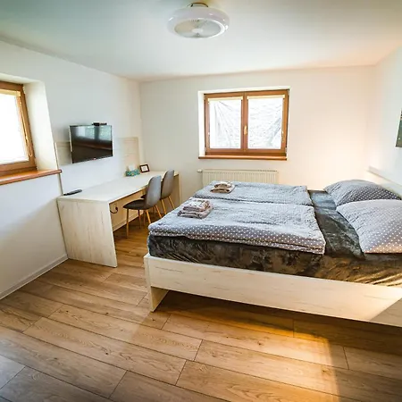 Pri Kastieli Zaturcie Maison d'hôtes Martin