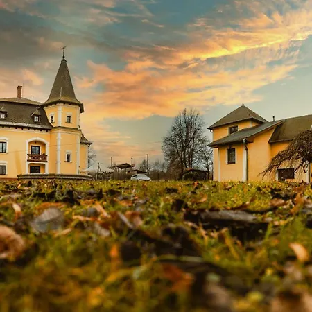 Pri Kastieli Zaturcie Maison d'hôtes